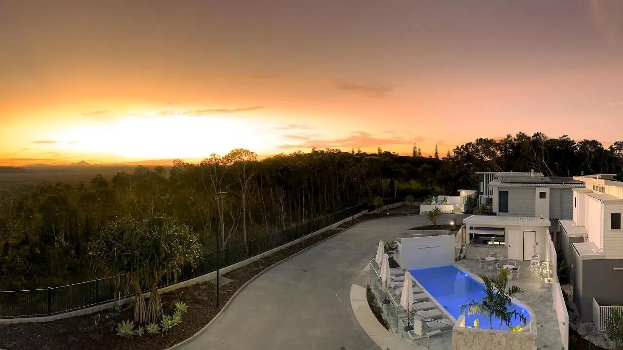 Essence Peregian Beach Resort - Kamala 3 Bedroom Luxury Home